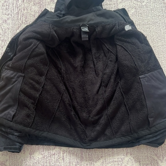 The North Face HyVent 2 in 1 Black Jacket - Picture 2 of 6